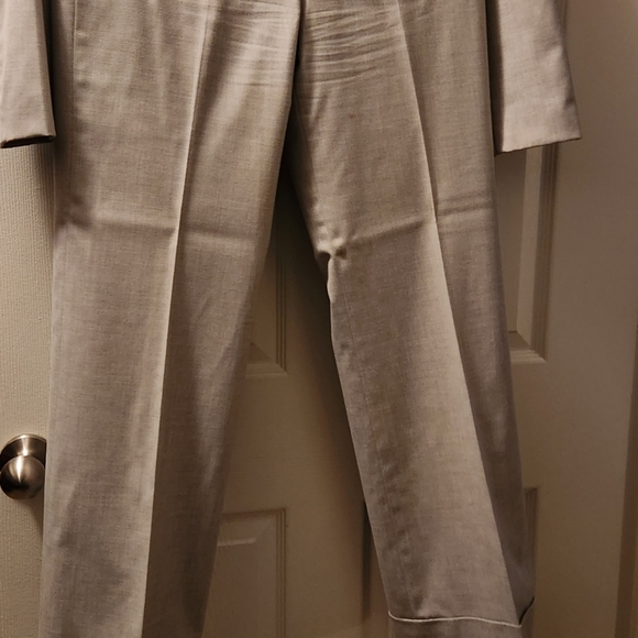 Tahari suit size 4 - Picture 4 of 8